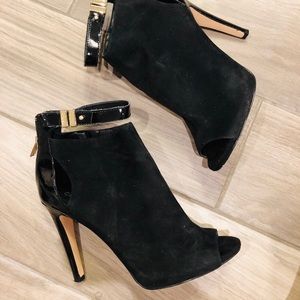 Calvin Klein Peep Toe Pumps